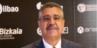 احمد سرمست موسیقی دان افغانستانی برنده جایزه شنبه منصفانه شد