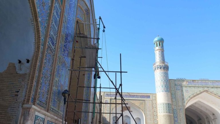 مسجد جامع هرات در حال بازسازی است