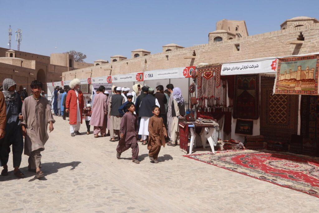 نمایشگاه صنایع دستی در هرات